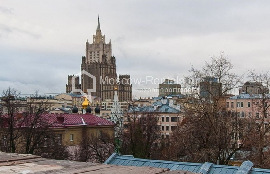 Photo #40 6-room (5 BR) apartment for <a href="http://moscow-rentals.ru/en/articles/long-term-rent" target="_blank">a long-term</a> rent
 in Russia, Moscow, B. Nikolopeskovskyi lane, 13