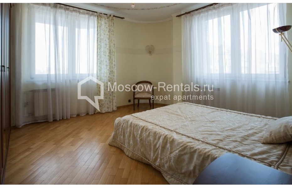 Photo #8 4-room (3 BR) apartment for <a href="http://moscow-rentals.ru/en/articles/long-term-rent" target="_blank">a long-term</a> rent
 in Russia, Moscow, B. Gruzinskaya str, 37С2
