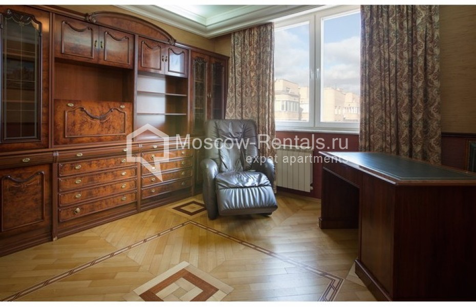 Photo #10 4-room (3 BR) apartment for <a href="http://moscow-rentals.ru/en/articles/long-term-rent" target="_blank">a long-term</a> rent
 in Russia, Moscow, B. Gruzinskaya str, 37С2