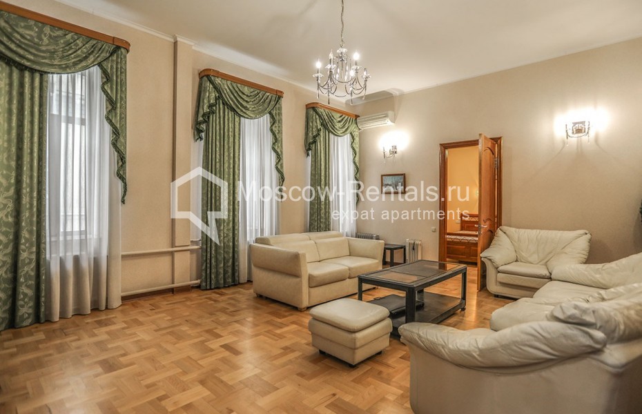Photo #3 4-room (3 BR) apartment for <a href="http://moscow-rentals.ru/en/articles/long-term-rent" target="_blank">a long-term</a> rent
 in Russia, Moscow, Tverskaya str, 12с8