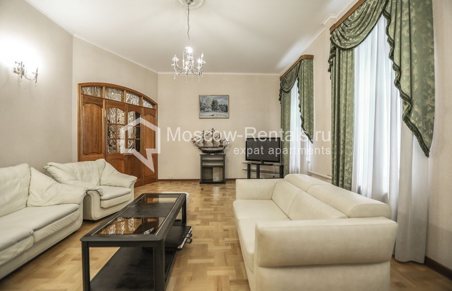 Photo #5 4-room (3 BR) apartment for <a href="http://moscow-rentals.ru/en/articles/long-term-rent" target="_blank">a long-term</a> rent
 in Russia, Moscow, Tverskaya str, 12с8