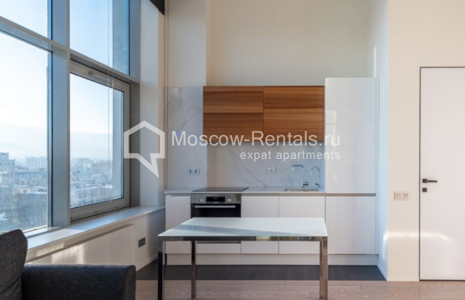 Photo #2 2-room (1 BR) apartment for <a href="http://moscow-rentals.ru/en/articles/long-term-rent" target="_blank">a long-term</a> rent
 in Russia, Moscow, New Arbat str, 15