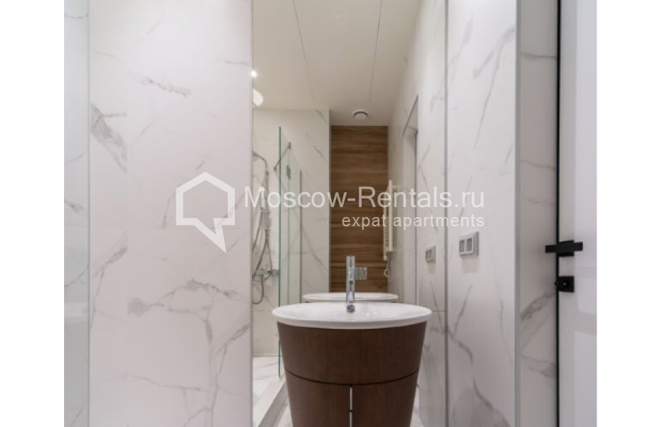 Photo #9 2-room (1 BR) apartment for <a href="http://moscow-rentals.ru/en/articles/long-term-rent" target="_blank">a long-term</a> rent
 in Russia, Moscow, New Arbat str, 15