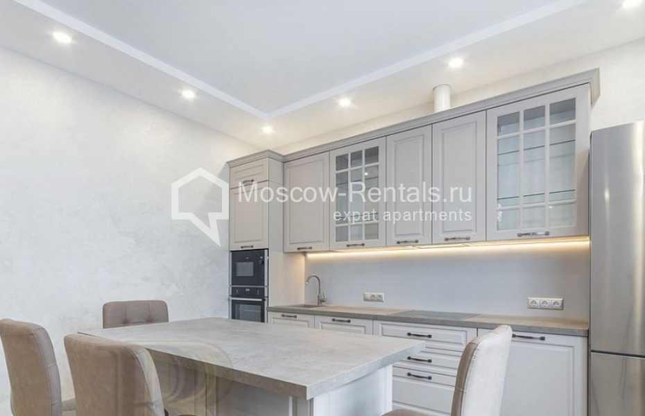 Photo #2 3-room (2 BR) apartment for <a href="http://moscow-rentals.ru/en/articles/long-term-rent" target="_blank">a long-term</a> rent
 in Russia, Moscow, Serpukhovskyi val str, 21к4