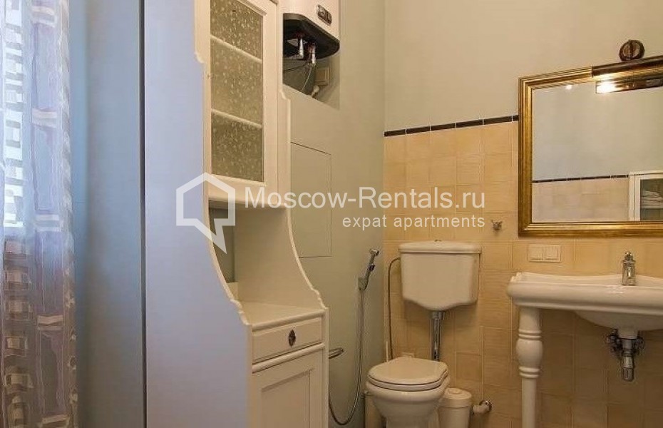 Photo #16 5-room (4 BR) apartment for <a href="http://moscow-rentals.ru/en/articles/long-term-rent" target="_blank">a long-term</a> rent
 in Russia, Moscow, Arbat str, 47/23