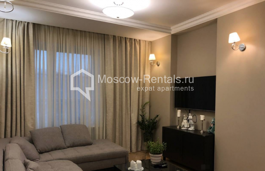 Photo #1 3-room (2 BR) apartment for <a href="http://moscow-rentals.ru/en/articles/long-term-rent" target="_blank">a long-term</a> rent
 in Russia, Moscow, Mytnaya str, 7с1