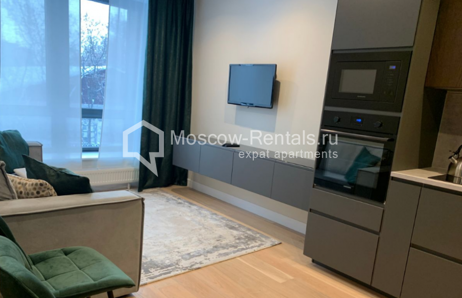 Photo #2 3-room (2 BR) apartment for <a href="http://moscow-rentals.ru/en/articles/long-term-rent" target="_blank">a long-term</a> rent
 in Russia, Moscow, Dukhovskyi lane,  19с2