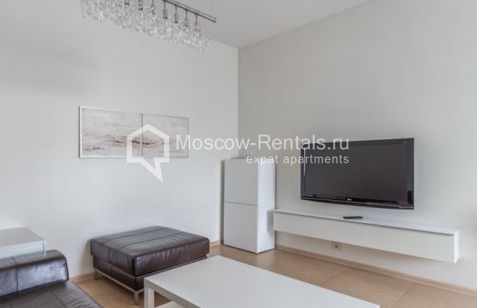 Photo #1 3-room (2 BR) apartment for <a href="http://moscow-rentals.ru/en/articles/long-term-rent" target="_blank">a long-term</a> rent
 in Russia, Moscow, 1st Spasonolivkovskyi lane, 18С2
