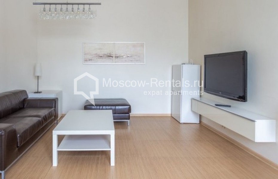 Photo #2 3-room (2 BR) apartment for <a href="http://moscow-rentals.ru/en/articles/long-term-rent" target="_blank">a long-term</a> rent
 in Russia, Moscow, 1st Spasonolivkovskyi lane, 18С2