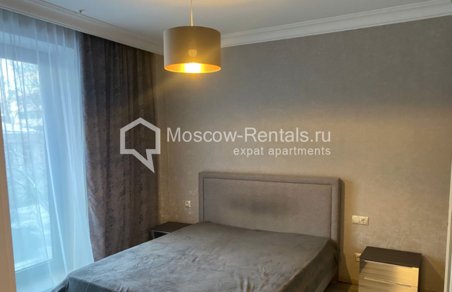 Photo #3 2-room (1 BR) apartment for <a href="http://moscow-rentals.ru/en/articles/long-term-rent" target="_blank">a long-term</a> rent
 in Russia, Moscow, B. Sadovaya str, 5к1