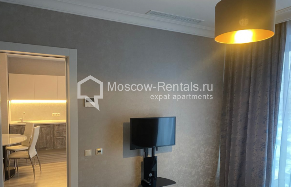 Photo #4 2-room (1 BR) apartment for <a href="http://moscow-rentals.ru/en/articles/long-term-rent" target="_blank">a long-term</a> rent
 in Russia, Moscow, B. Sadovaya str, 5к1