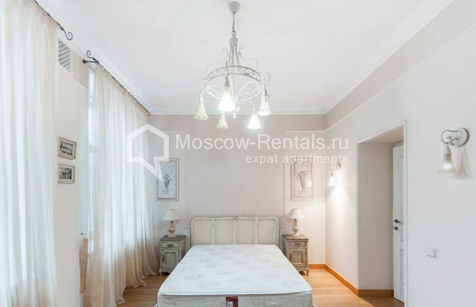 Photo #10 3-room (2 BR) apartment for <a href="http://moscow-rentals.ru/en/articles/long-term-rent" target="_blank">a long-term</a> rent
 in Russia, Moscow, Pyatnitskaya str, 53/18с1