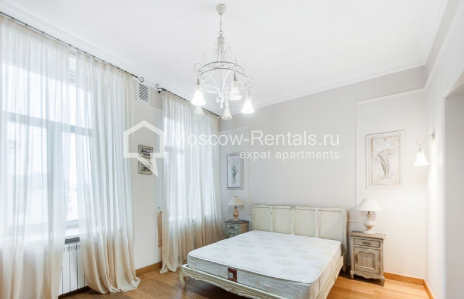 Photo #11 3-room (2 BR) apartment for <a href="http://moscow-rentals.ru/en/articles/long-term-rent" target="_blank">a long-term</a> rent
 in Russia, Moscow, Pyatnitskaya str, 53/18с1