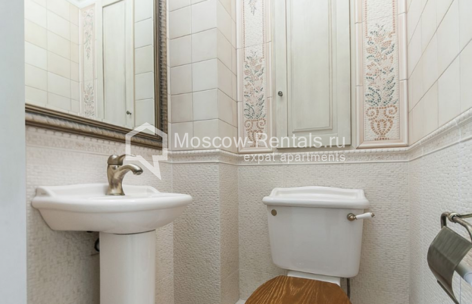Photo #15 3-room (2 BR) apartment for <a href="http://moscow-rentals.ru/en/articles/long-term-rent" target="_blank">a long-term</a> rent
 in Russia, Moscow, Pyatnitskaya str, 53/18с1