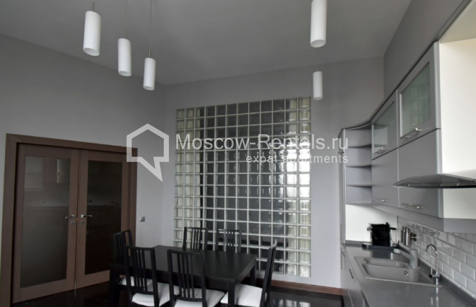 Photo #3 3-room (2 BR) apartment for <a href="http://moscow-rentals.ru/en/articles/long-term-rent" target="_blank">a long-term</a> rent
 in Russia, Moscow, Shabolovka str, 10к1