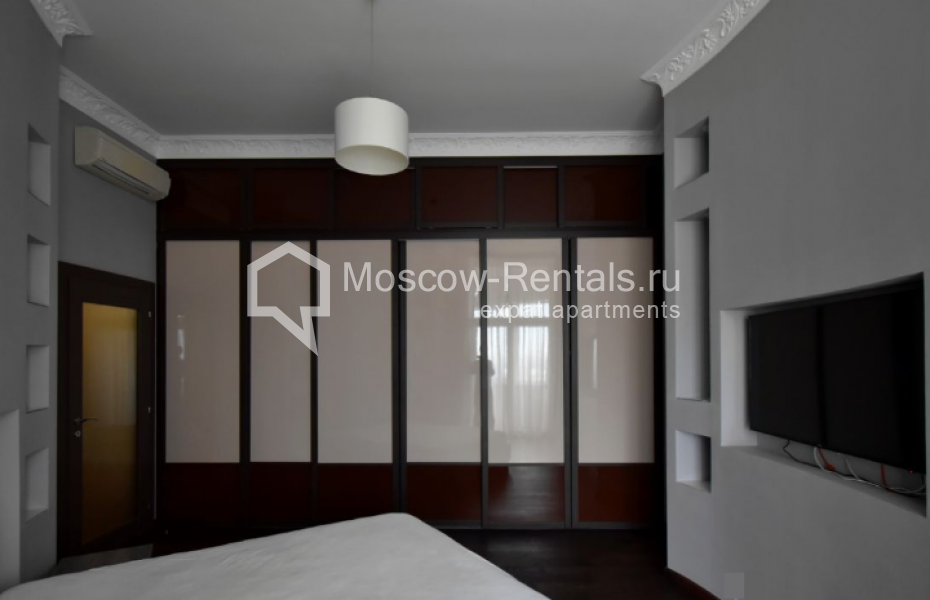 Photo #12 3-room (2 BR) apartment for <a href="http://moscow-rentals.ru/en/articles/long-term-rent" target="_blank">a long-term</a> rent
 in Russia, Moscow, Shabolovka str, 10к1