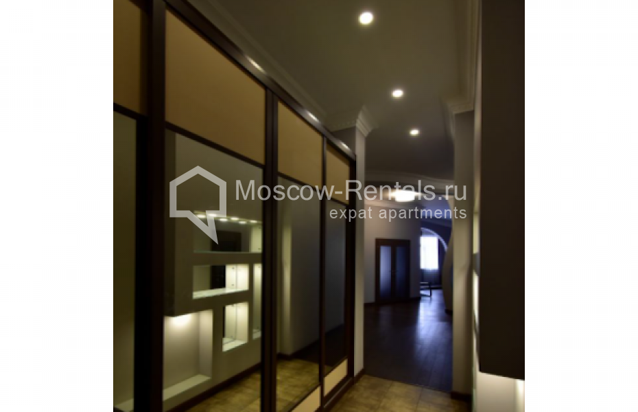 Photo #20 3-room (2 BR) apartment for <a href="http://moscow-rentals.ru/en/articles/long-term-rent" target="_blank">a long-term</a> rent
 in Russia, Moscow, Shabolovka str, 10к1