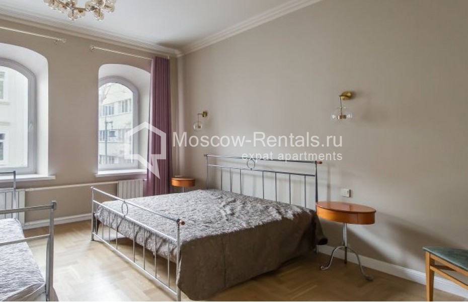 Photo #5 3-room (2 BR) apartment for <a href="http://moscow-rentals.ru/en/articles/long-term-rent" target="_blank">a long-term</a> rent
 in Russia, Moscow, B. Kozikhinkskyi lane, 4