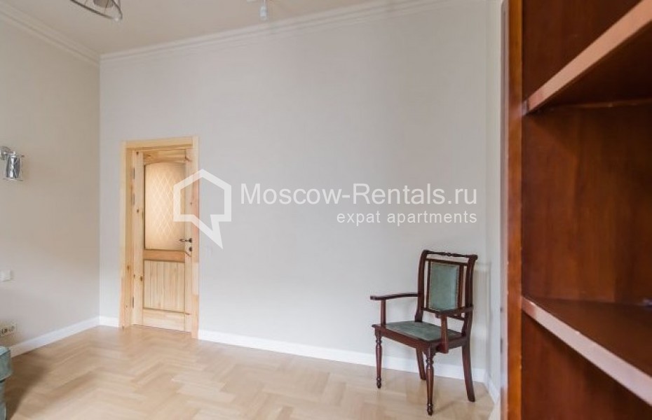 Photo #8 3-room (2 BR) apartment for <a href="http://moscow-rentals.ru/en/articles/long-term-rent" target="_blank">a long-term</a> rent
 in Russia, Moscow, B. Kozikhinkskyi lane, 4