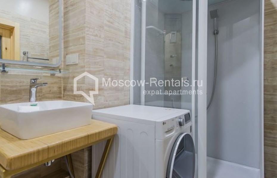 Photo #10 3-room (2 BR) apartment for <a href="http://moscow-rentals.ru/en/articles/long-term-rent" target="_blank">a long-term</a> rent
 in Russia, Moscow, B. Kozikhinkskyi lane, 4