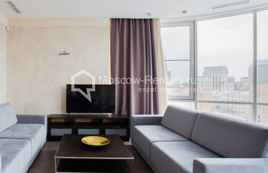 Photo #2 4-room (3 BR) apartment for <a href="http://moscow-rentals.ru/en/articles/long-term-rent" target="_blank">a long-term</a> rent
 in Russia, Moscow, New Arbat str, 27