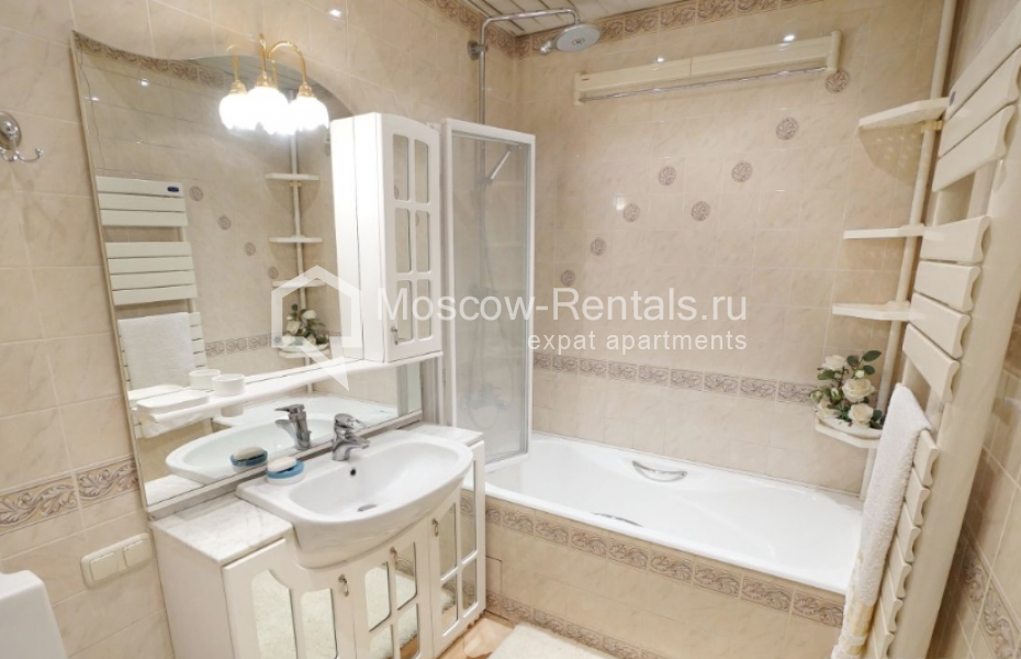 Photo #8 4-room (3 BR) apartment for <a href="http://moscow-rentals.ru/en/articles/long-term-rent" target="_blank">a long-term</a> rent
 in Russia, Moscow, M. Bronnaya str, 31/13