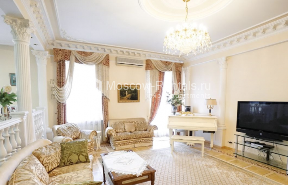 Photo #12 4-room (3 BR) apartment for <a href="http://moscow-rentals.ru/en/articles/long-term-rent" target="_blank">a long-term</a> rent
 in Russia, Moscow, M. Bronnaya str, 31/13