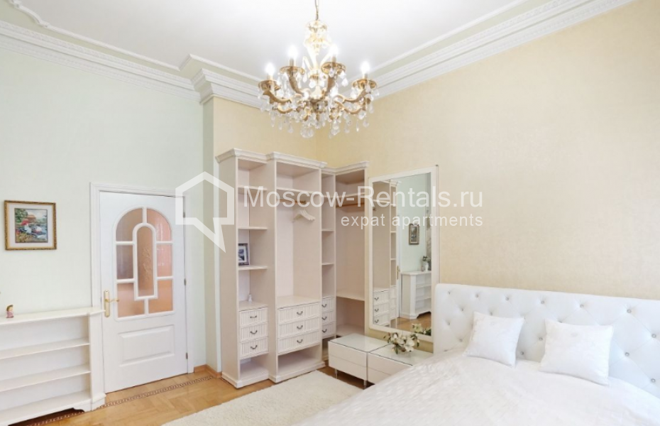 Photo #14 4-room (3 BR) apartment for <a href="http://moscow-rentals.ru/en/articles/long-term-rent" target="_blank">a long-term</a> rent
 in Russia, Moscow, M. Bronnaya str, 31/13