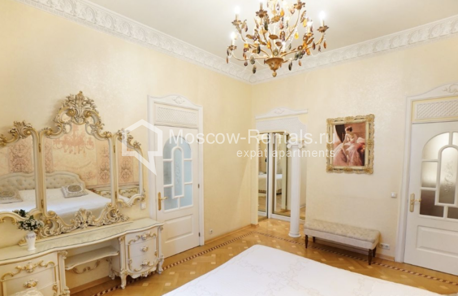 Photo #16 4-room (3 BR) apartment for <a href="http://moscow-rentals.ru/en/articles/long-term-rent" target="_blank">a long-term</a> rent
 in Russia, Moscow, M. Bronnaya str, 31/13