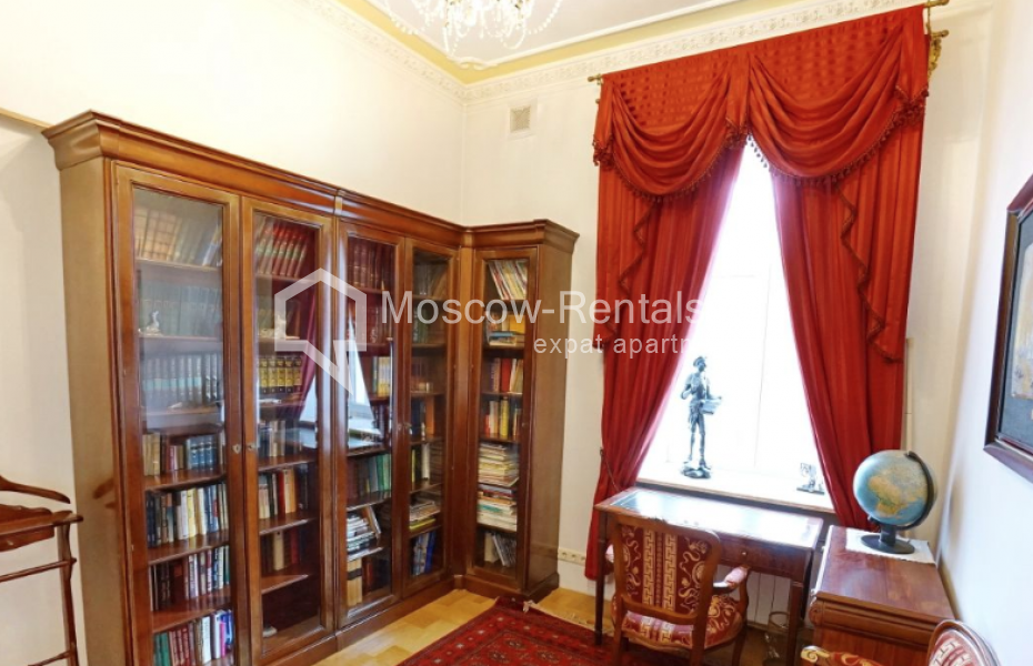 Photo #17 4-room (3 BR) apartment for <a href="http://moscow-rentals.ru/en/articles/long-term-rent" target="_blank">a long-term</a> rent
 in Russia, Moscow, M. Bronnaya str, 31/13