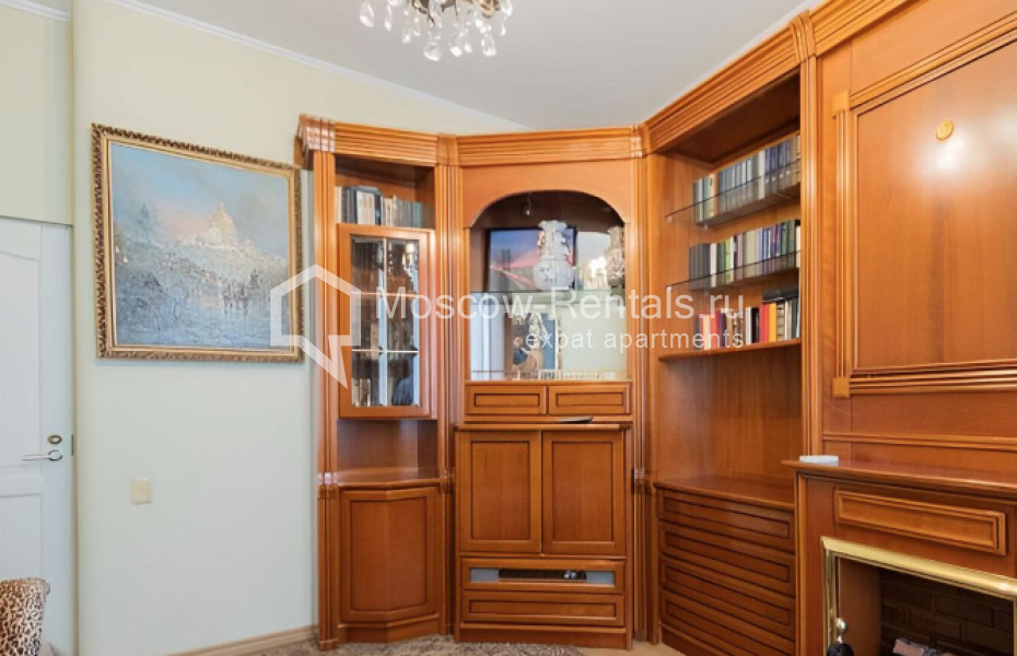 Photo #8 4-room (3 BR) apartment for <a href="http://moscow-rentals.ru/en/articles/long-term-rent" target="_blank">a long-term</a> rent
 in Russia, Moscow, Petrovka str, 17С3