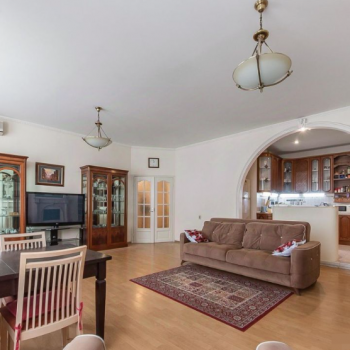 Photo #2 4-room (3 BR) apartment for <a href="http://moscow-rentals.ru/en/articles/long-term-rent" target="_blank">a long-term</a> rent
 in Russia, Moscow, Petrovka str, 17С3