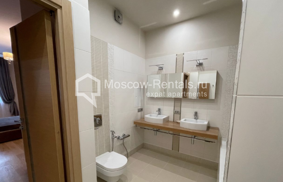 Photo #23 4-room (3 BR) apartment for <a href="http://moscow-rentals.ru/en/articles/long-term-rent" target="_blank">a long-term</a> rent
 in Russia, Moscow, Dolgorukovskaya str, 6