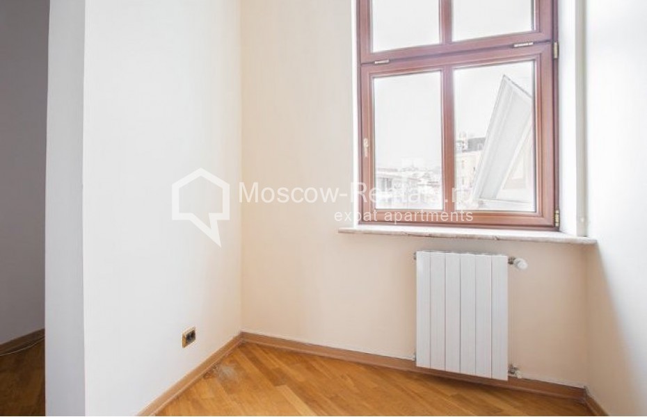 Photo #9 4-room (3 BR) apartment for <a href="http://moscow-rentals.ru/en/articles/long-term-rent" target="_blank">a long-term</a> rent
 in Russia, Moscow, Ostozhenka str, 25
