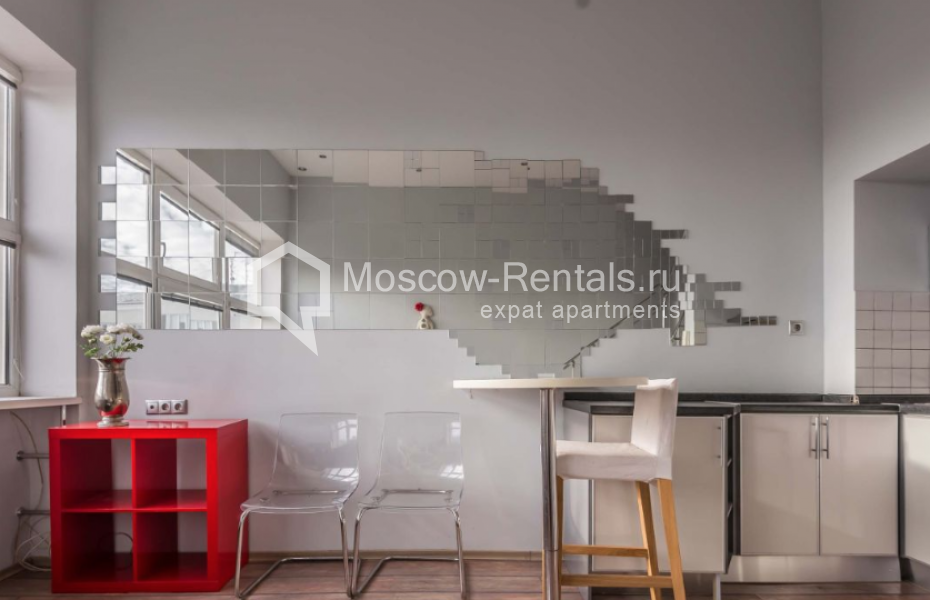 Photo #1 2-room (1 BR) apartment for <a href="http://moscow-rentals.ru/en/articles/long-term-rent" target="_blank">a long-term</a> rent
 in Russia, Moscow, Gogolevskyi lane, 8
