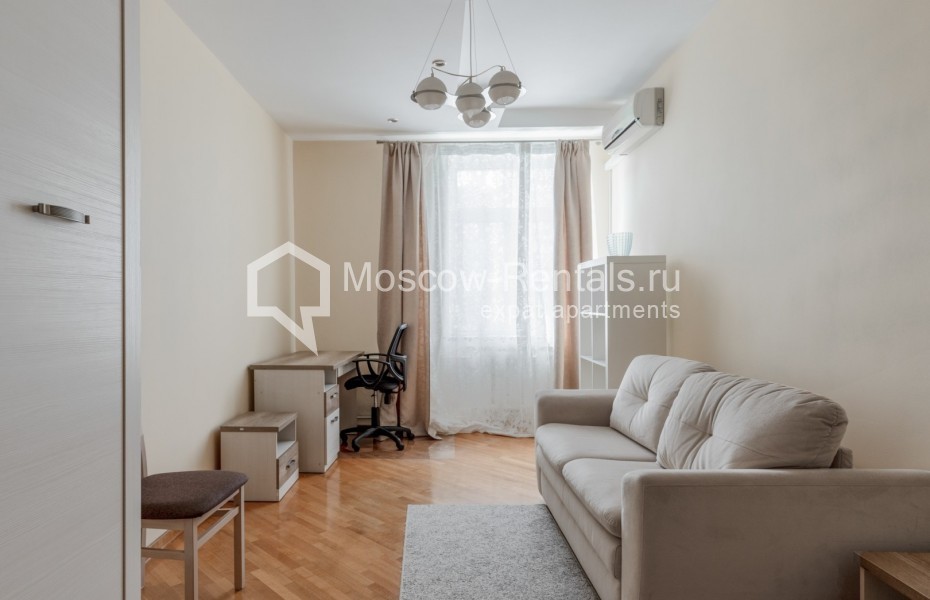 Photo #8 5-room (4 BR) apartment for <a href="http://moscow-rentals.ru/en/articles/long-term-rent" target="_blank">a long-term</a> rent
 in Russia, Moscow, Povarskaya str, 18