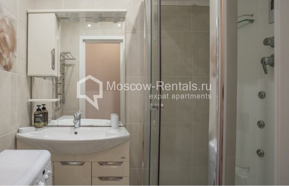 Photo #7 2-room (1 BR) apartment for <a href="http://moscow-rentals.ru/en/articles/long-term-rent" target="_blank">a long-term</a> rent
 in Russia, Moscow, B. Ordynka str, 34-38