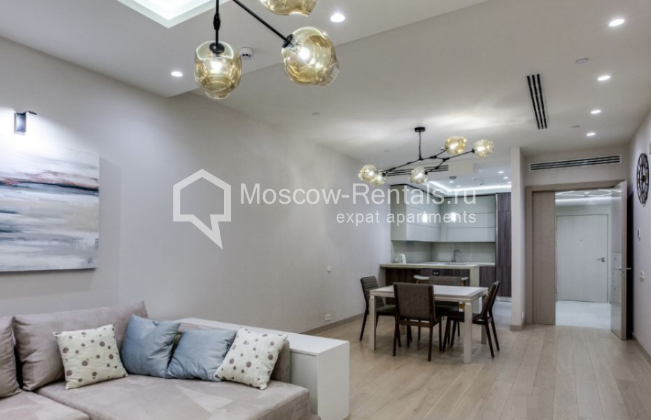 Photo #4 2-room (1 BR) apartment for <a href="http://moscow-rentals.ru/en/articles/long-term-rent" target="_blank">a long-term</a> rent
 in Russia, Moscow, New Arbat str, 32