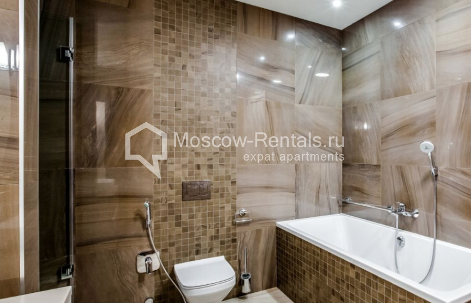 Photo #10 2-room (1 BR) apartment for <a href="http://moscow-rentals.ru/en/articles/long-term-rent" target="_blank">a long-term</a> rent
 in Russia, Moscow, New Arbat str, 32