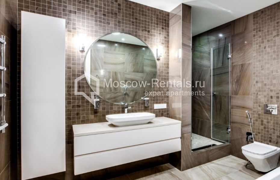 Photo #11 2-room (1 BR) apartment for <a href="http://moscow-rentals.ru/en/articles/long-term-rent" target="_blank">a long-term</a> rent
 in Russia, Moscow, New Arbat str, 32