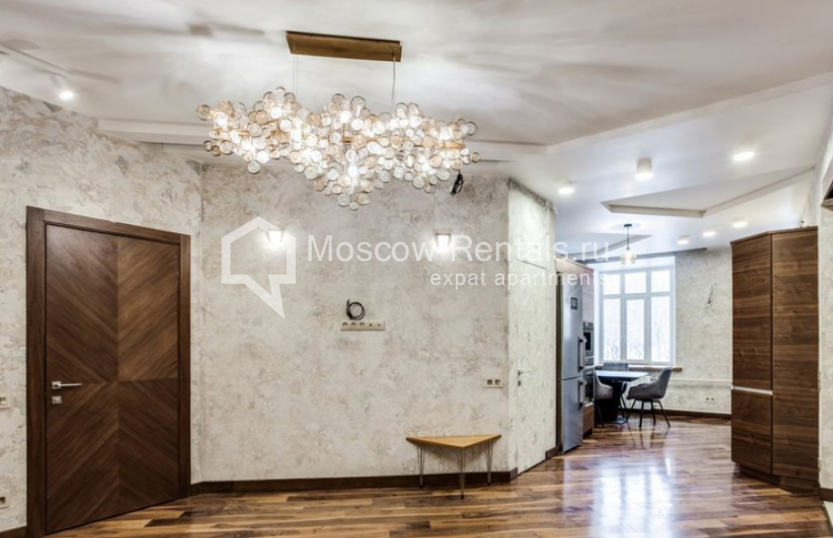 Photo #5 5-room (4 BR) apartment for <a href="http://moscow-rentals.ru/en/articles/long-term-rent" target="_blank">a long-term</a> rent
 in Russia, Moscow, Prechistenka str, 34/18