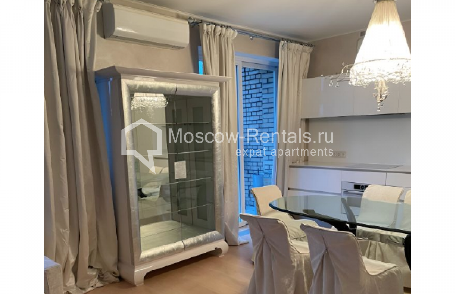 Photo #2 3-room (2 BR) apartment for <a href="http://moscow-rentals.ru/en/articles/long-term-rent" target="_blank">a long-term</a> rent
 in Russia, Moscow, Gagarinskyi lane, 26