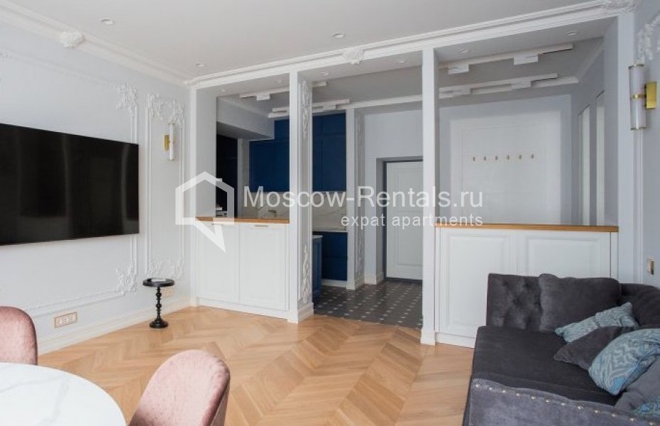 Photo #2 3-room (2 BR) apartment for <a href="http://moscow-rentals.ru/en/articles/long-term-rent" target="_blank">a long-term</a> rent
 in Russia, Moscow, 1st Smolenskyi lane, 9С1