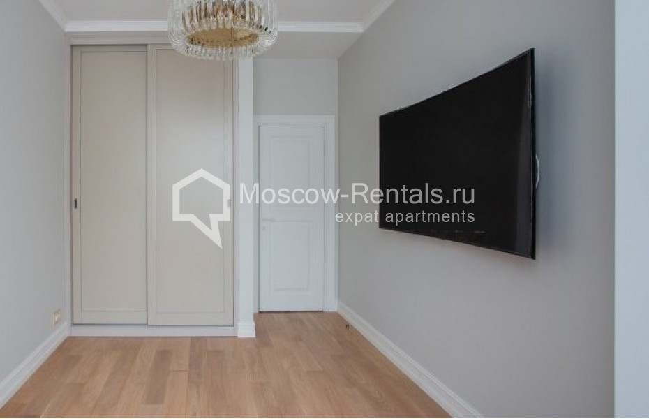 Photo #8 3-room (2 BR) apartment for <a href="http://moscow-rentals.ru/en/articles/long-term-rent" target="_blank">a long-term</a> rent
 in Russia, Moscow, 1st Smolenskyi lane, 9С1