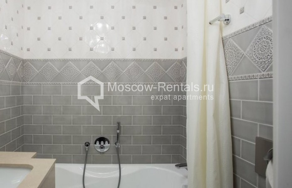 Photo #12 3-room (2 BR) apartment for <a href="http://moscow-rentals.ru/en/articles/long-term-rent" target="_blank">a long-term</a> rent
 in Russia, Moscow, 1st Smolenskyi lane, 9С1