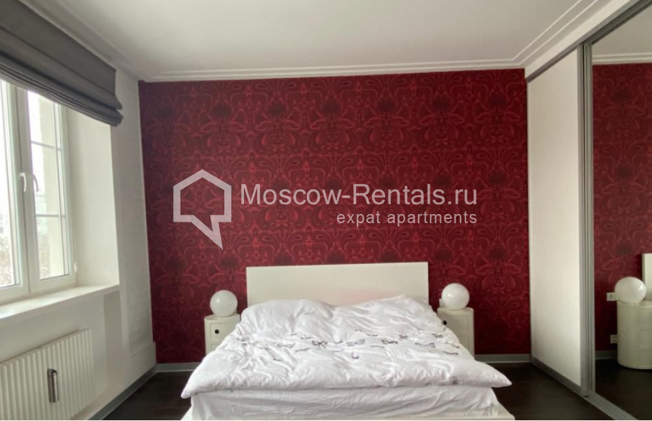 Photo #13 3-room (2 BR) apartment for <a href="http://moscow-rentals.ru/en/articles/long-term-rent" target="_blank">a long-term</a> rent
 in Russia, Moscow, M. Bronnaya str, 13