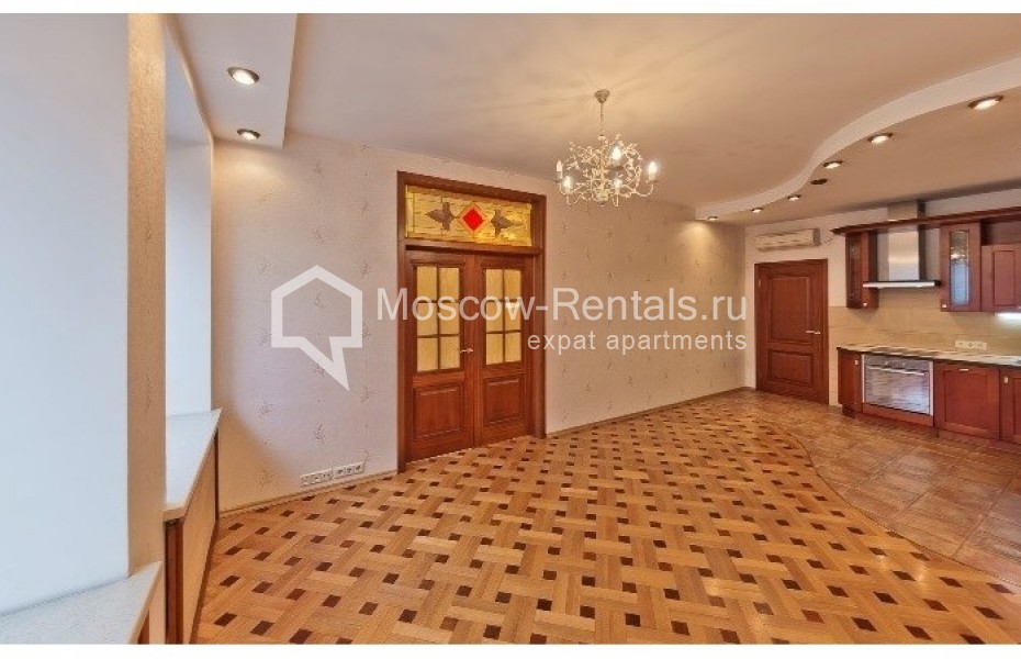 Photo #6 5-room (4 BR) apartment for <a href="http://moscow-rentals.ru/en/articles/long-term-rent" target="_blank">a long-term</a> rent
 in Russia, Moscow, Philipposvsky lane, 8 bld 1