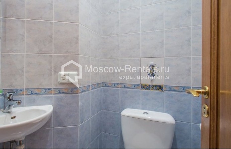 Photo #10 3-room (2 BR) apartment for <a href="http://moscow-rentals.ru/en/articles/long-term-rent" target="_blank">a long-term</a> rent
 in Russia, Moscow, Zoologicheskaya str, 2