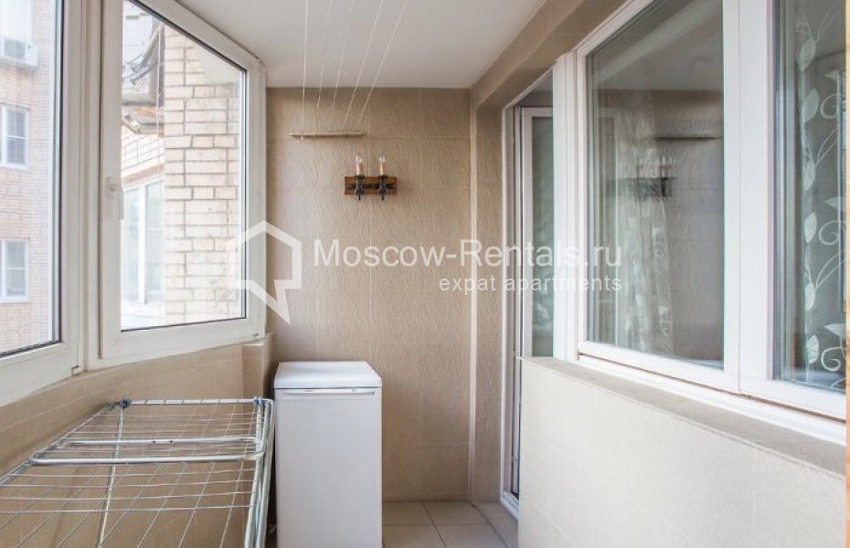 Photo #13 3-room (2 BR) apartment for <a href="http://moscow-rentals.ru/en/articles/long-term-rent" target="_blank">a long-term</a> rent
 in Russia, Moscow, Zoologicheskaya str, 2