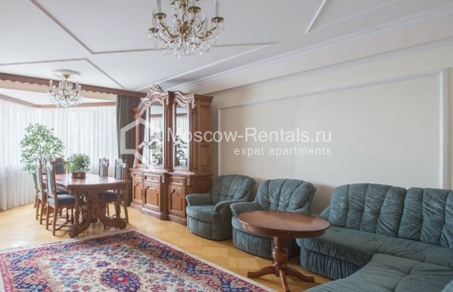 Photo #1 3-room (2 BR) apartment for <a href="http://moscow-rentals.ru/en/articles/long-term-rent" target="_blank">a long-term</a> rent
 in Russia, Moscow, Zoologicheskaya str, 2